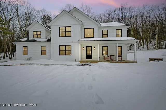 $575,000 | 208 Bryan Drive, Kresgeville, PA 18333