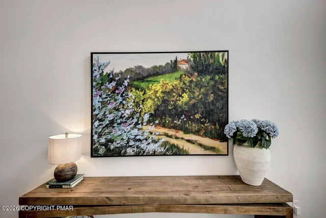 $575,000 | 208 Bryan Drive, Kresgeville, PA 18333