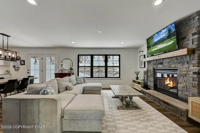 $575,000 | 208 Bryan Drive, Kresgeville, PA 18333