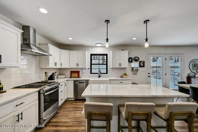 $575,000 | 208 Bryan Drive, Kresgeville, PA 18333