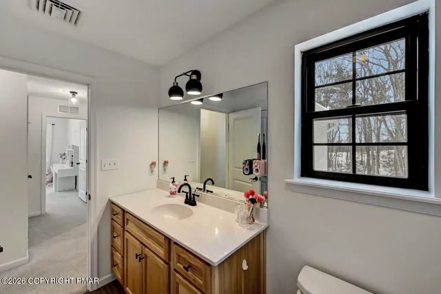 $575,000 | 208 Bryan Drive, Kresgeville, PA 18333