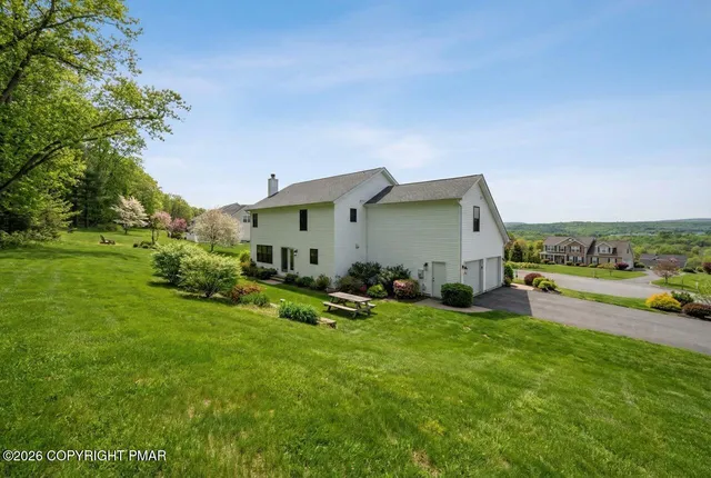 $575,000 | 208 Bryan Drive, Kresgeville, PA 18333