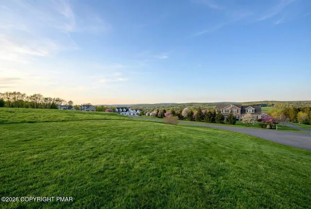 $575,000 | 208 Bryan Drive, Kresgeville, PA 18333