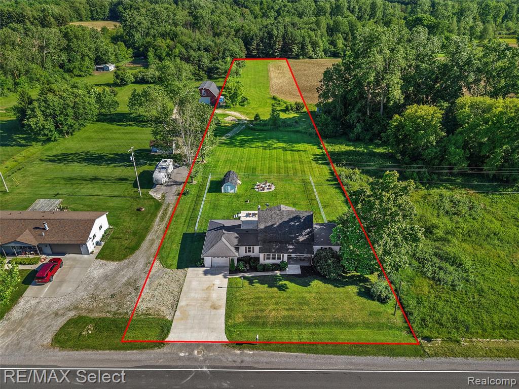 10469 West Pierson Road Flushing, MI 48433 - Photo 17 of 52