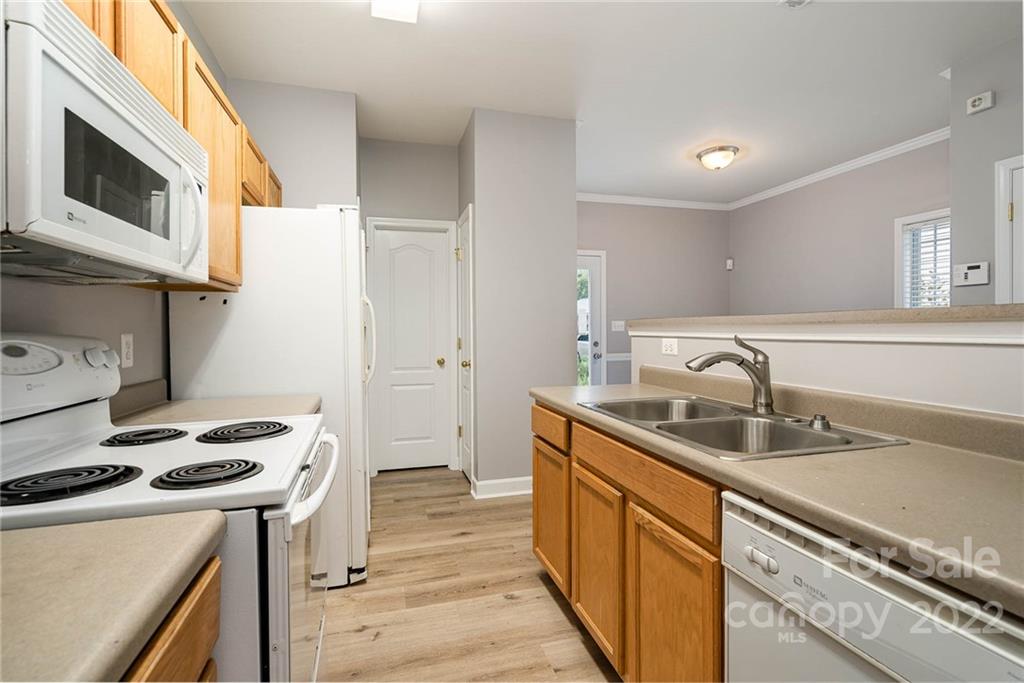 13007 Meadowmere Road Huntersville, NC 28078 - Photo 6 of 18 Gallery Image 6