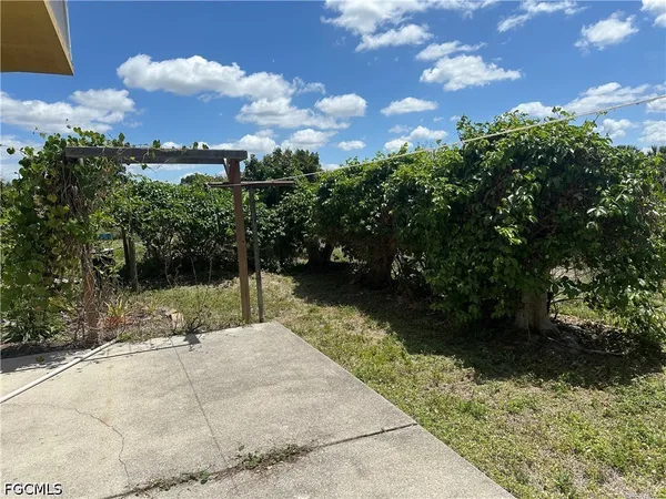 $1,250 | 13098 Ficus Tree Lane, Bokeelia, FL 33922