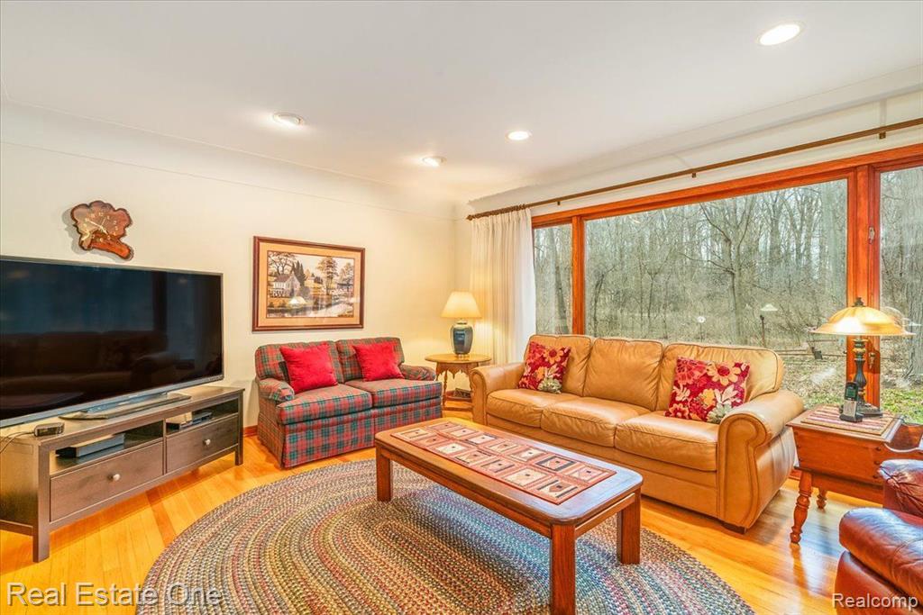 49801 Joy Road Canton, MI 48187 - Photo 67 of 70 Gallery Image 67