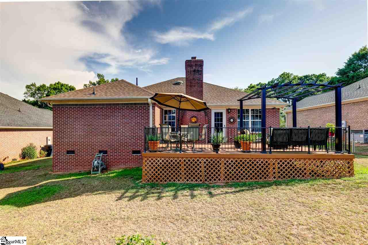 102 Woodbridge Court Anderson, SC 29621 - Photo 2 of 36