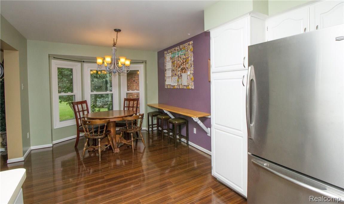 5955 Thomas Road Oxford, MI 48371 - Photo 9 of 46 DiningArea7.jpg