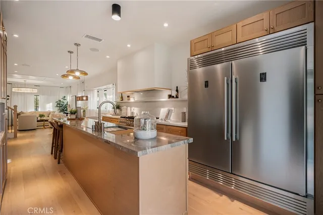 a view of a livingroom with furniture and window