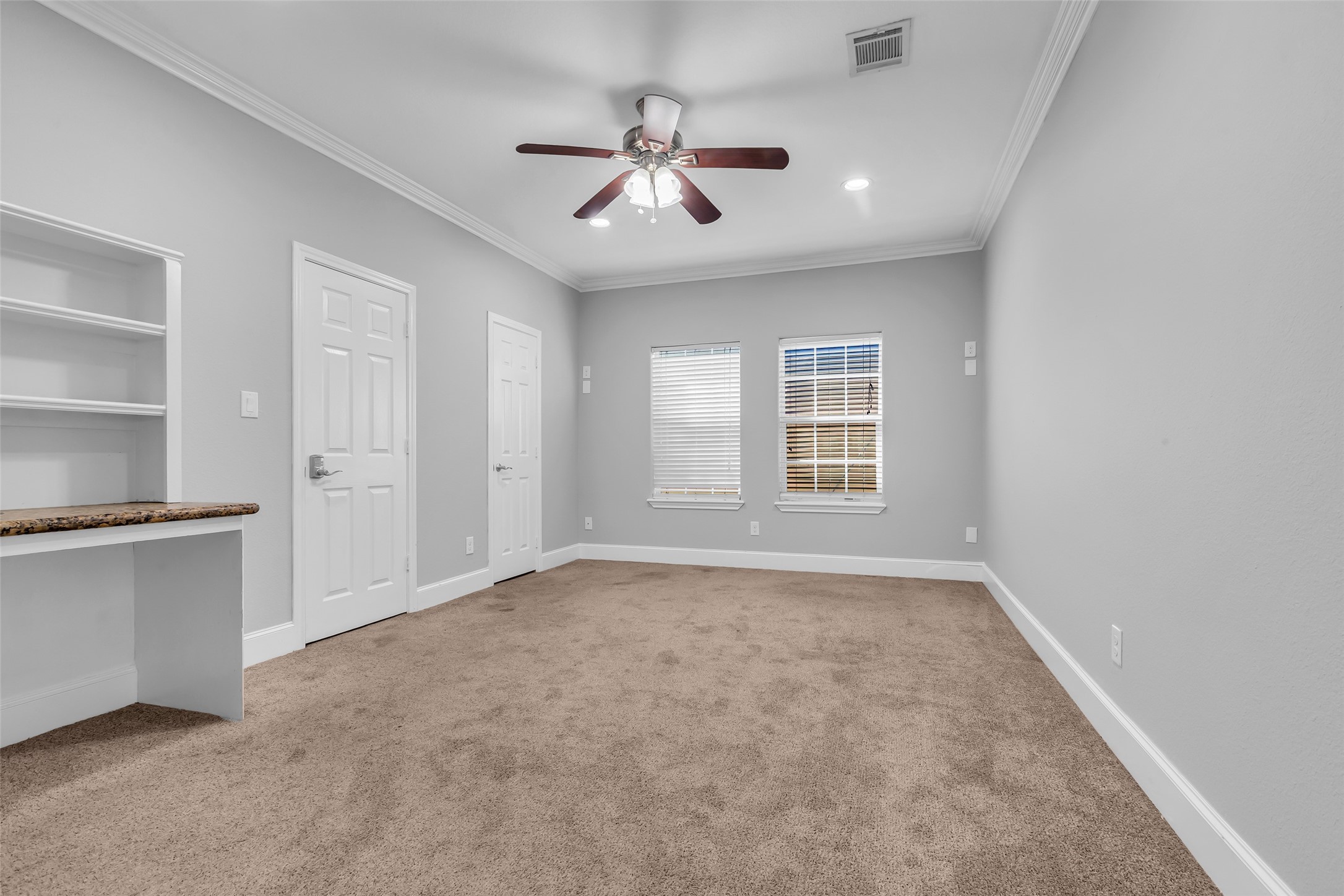 1607 Houston Avenue Houston, TX 77007 - Photo 11 of 27 a view of an empty room with a window