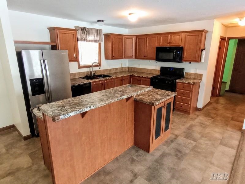 993 Easton Road Gladwin, MI 48624 - Photo 10 of 27
