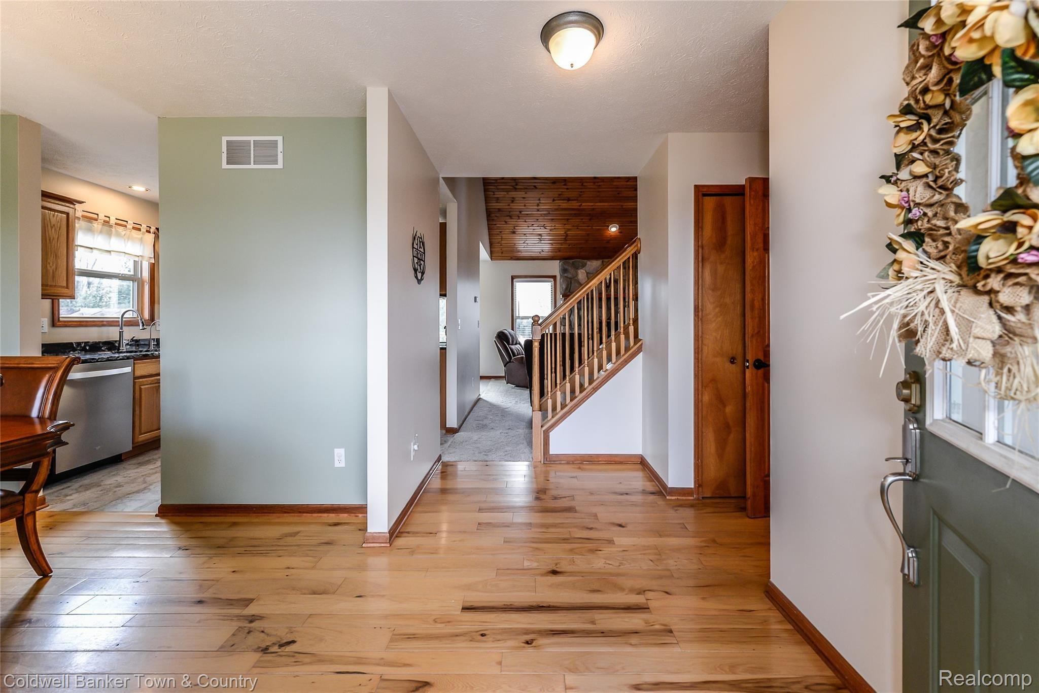 11415 Odell Road Fowlerville, MI 48836 - Photo 4 of 48 _DSC2360.jpg