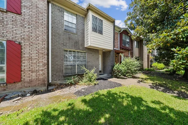 $90,000 | 8216 Fondren Road, Unit 8216, Houston, TX 77074