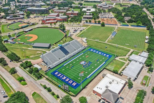 $90,000 | 8216 Fondren Road, Unit 8216, Houston, TX 77074