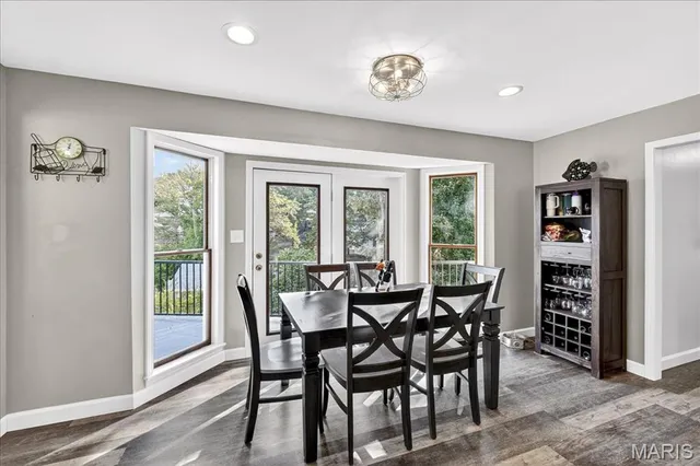 $649,900 | 9381 East Vista Drive, Hillsboro, MO 63050