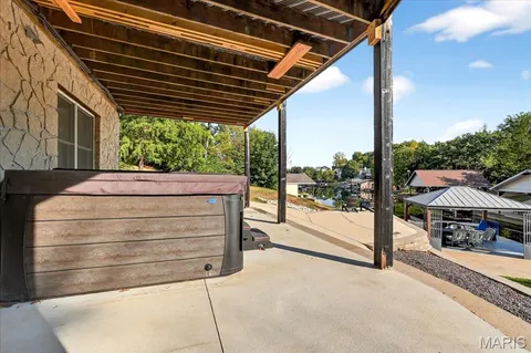 $649,900 | 9381 East Vista Drive, Hillsboro, MO 63050