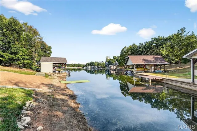 $649,900 | 9381 East Vista Drive, Hillsboro, MO 63050