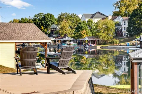 $649,900 | 9381 East Vista Drive, Hillsboro, MO 63050