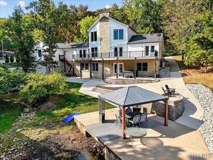 $649,900 | 9381 East Vista Drive, Hillsboro, MO 63050