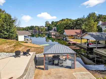 $649,900 | 9381 East Vista Drive, Hillsboro, MO 63050