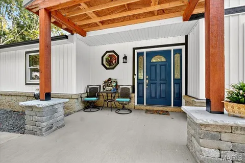 $649,900 | 9381 East Vista Drive, Hillsboro, MO 63050