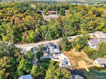 $649,900 | 9381 East Vista Drive, Hillsboro, MO 63050