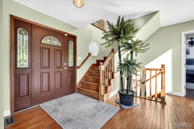 $649,900 | 9381 East Vista Drive, Hillsboro, MO 63050