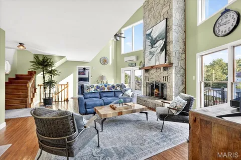 $649,900 | 9381 East Vista Drive, Hillsboro, MO 63050