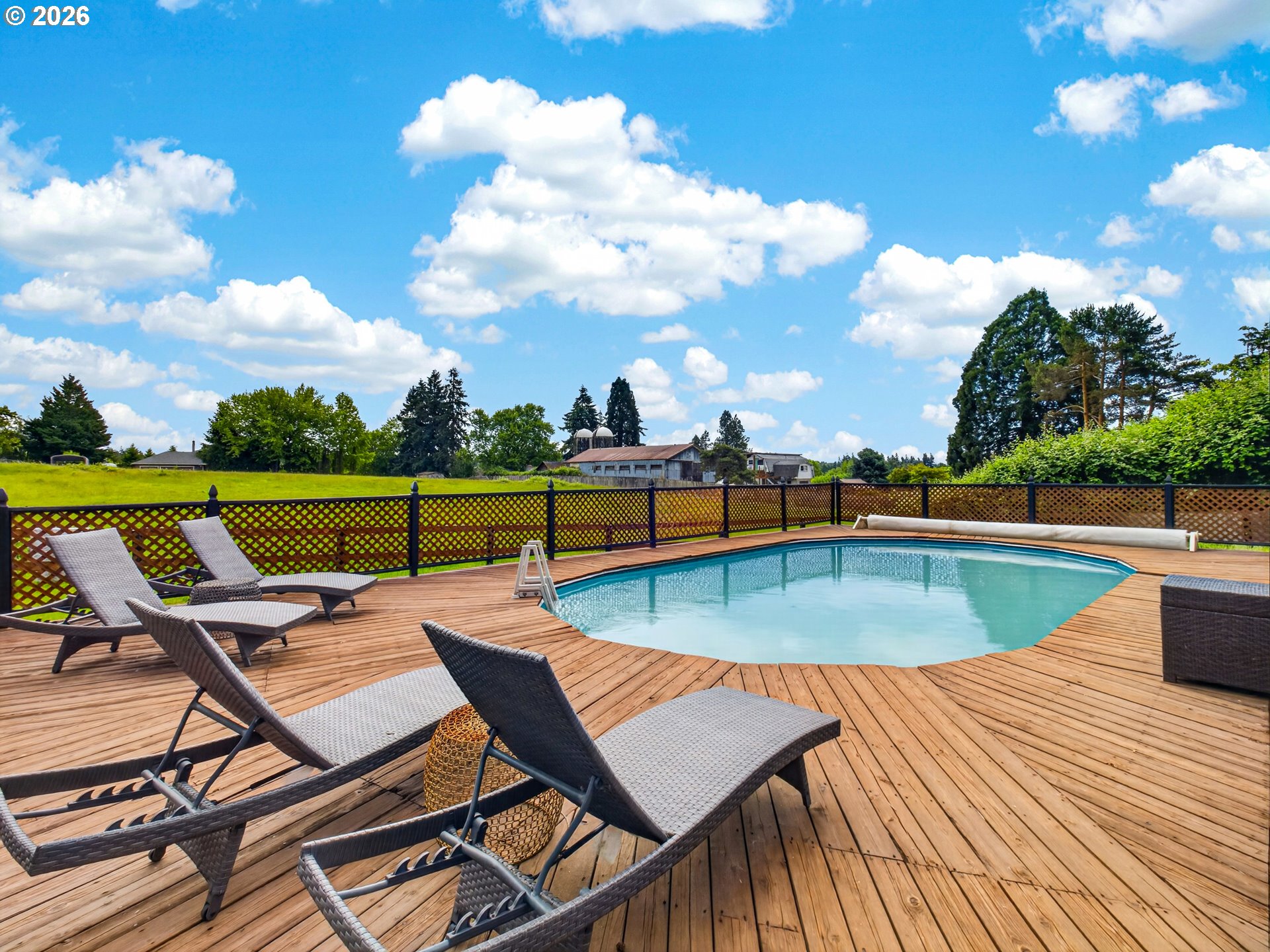 20556 South May Road Oregon City, OR 97045 - Photo 30 of 48 Swimming Pool