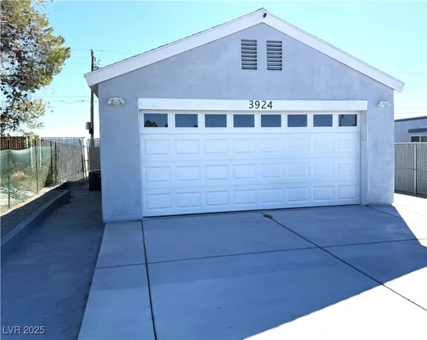 $1,785 | 3924 Mount Charleston Drive, Pahrump, NV 89048