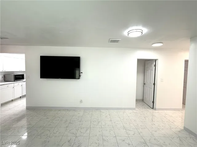 $1,785 | 3924 Mount Charleston Drive, Pahrump, NV 89048