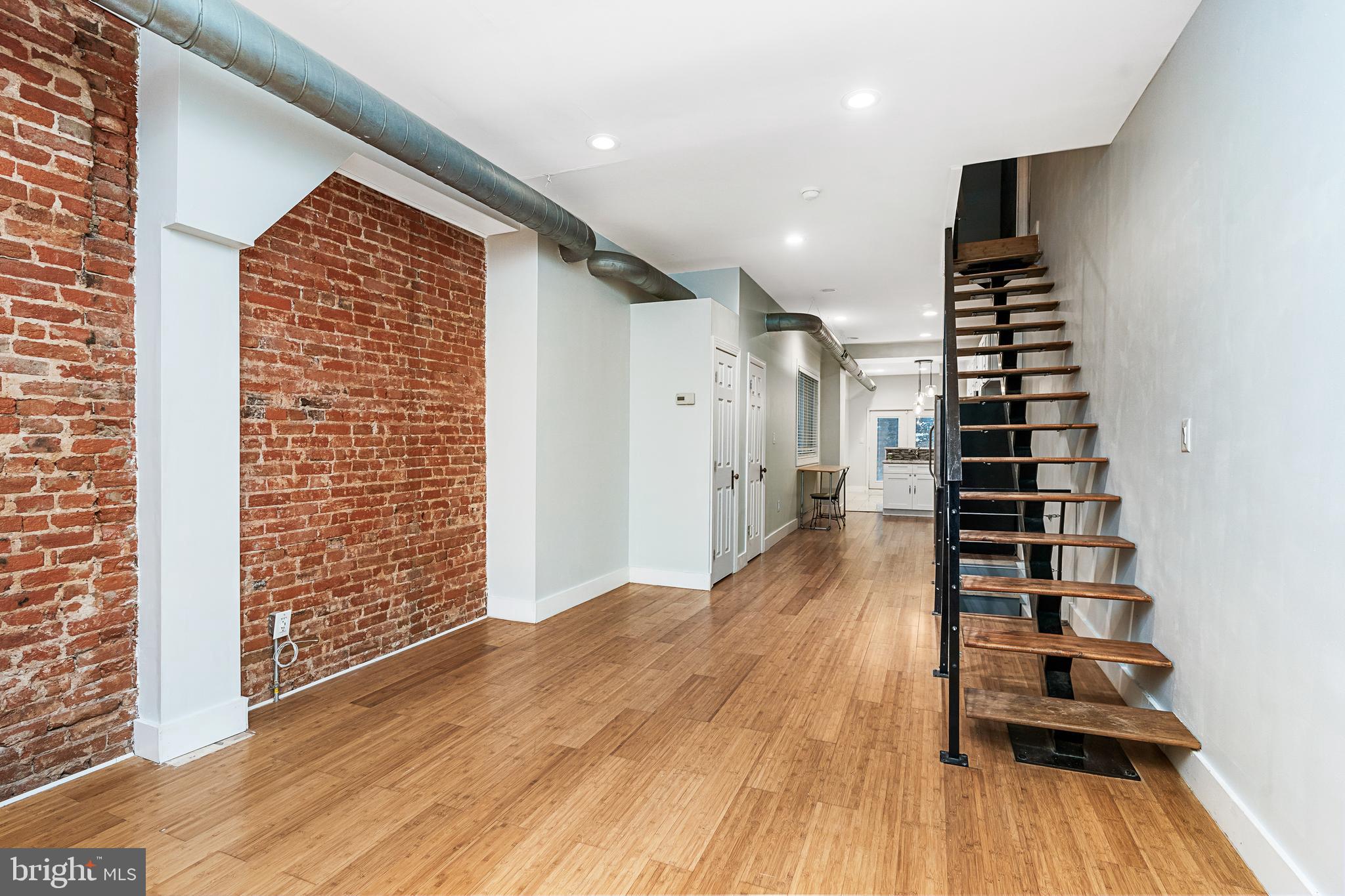 457 Moyer Street Philadelphia, PA 19125 - Photo 2 of 25