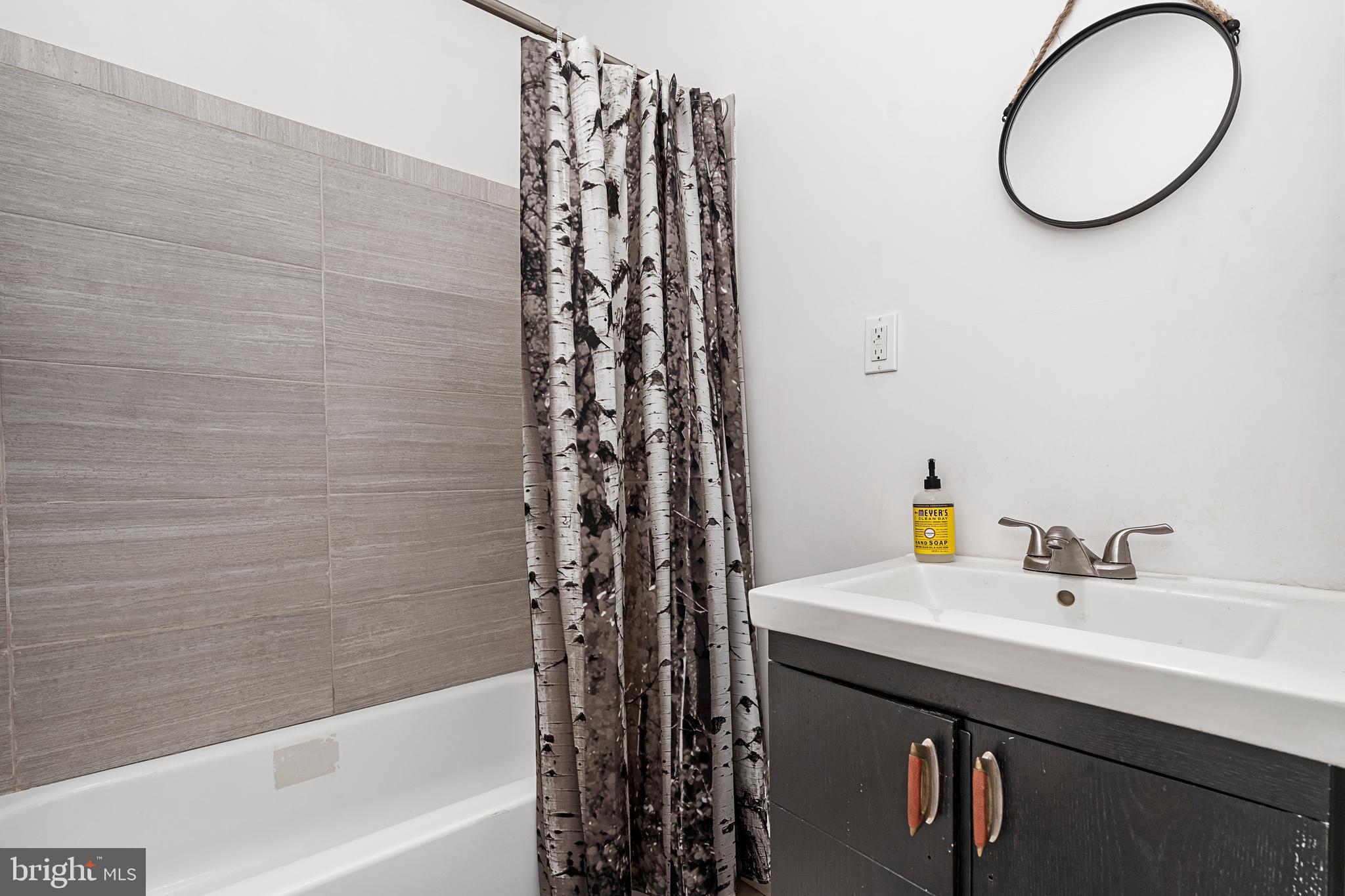 457 Moyer Street Philadelphia, PA 19125 - Photo 22 of 25