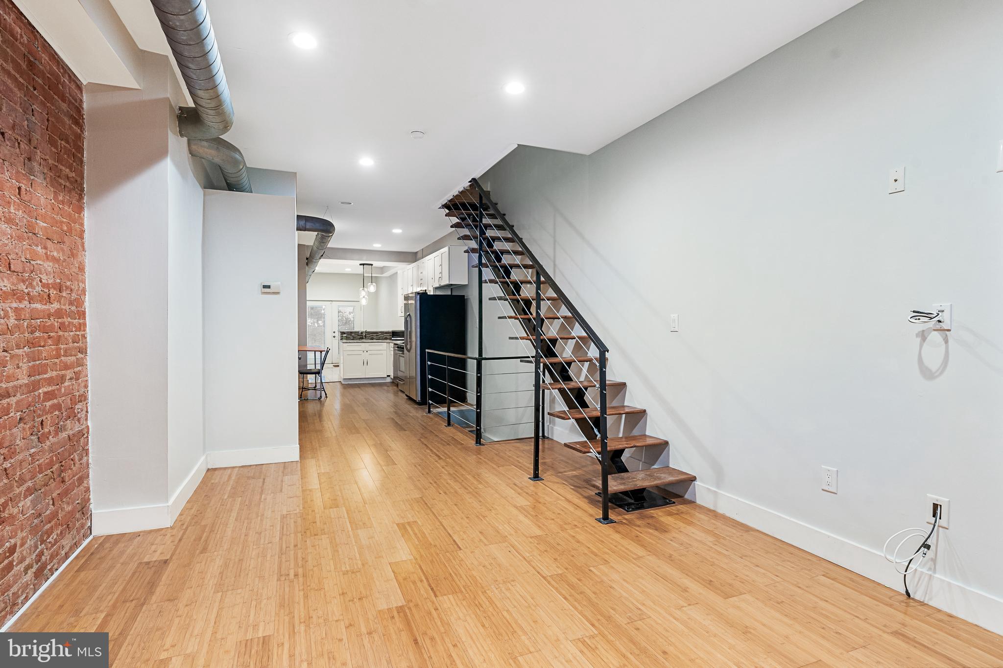 457 Moyer Street Philadelphia, PA 19125 - Photo 3 of 25