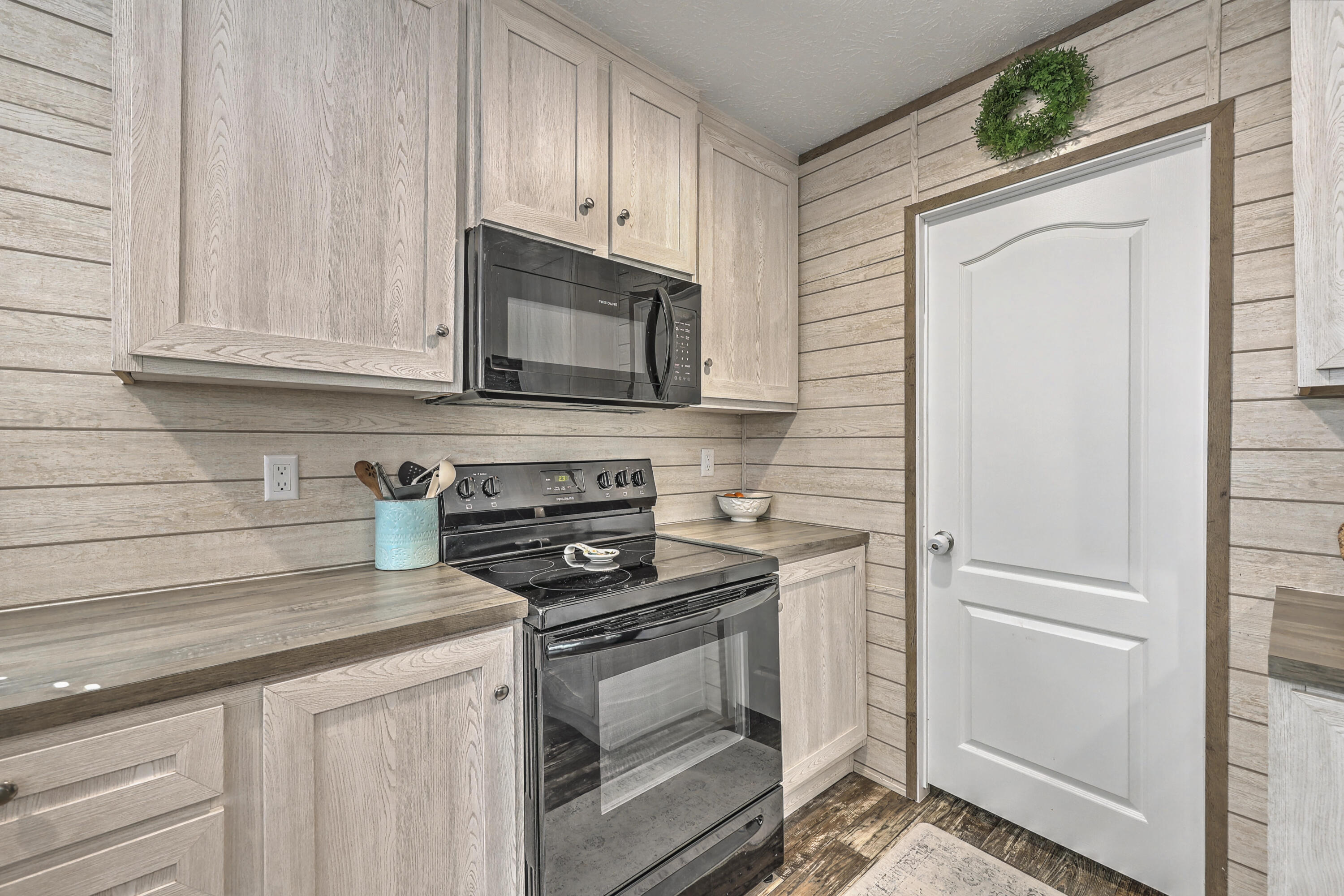 964 Tiger Loop St. Stephen, SC 29479 - Photo 14 of 39 Kitchen