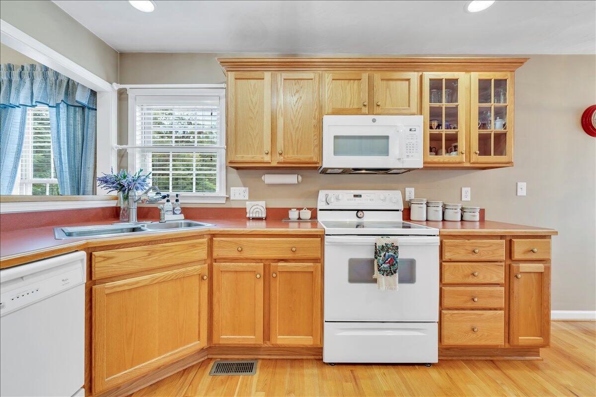 201 Eagle Ridge Roanoke, VA 24012 - Photo 11 of 52 11-MIB05391