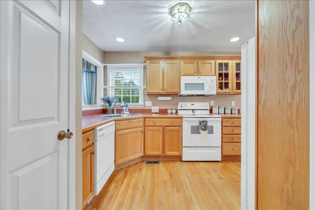 201 Eagle Ridge Roanoke, VA 24012 - Photo 12 of 52 12-MIB05397