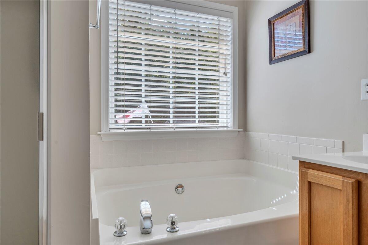 201 Eagle Ridge Roanoke, VA 24012 - Photo 21 of 52 21-MIB05442