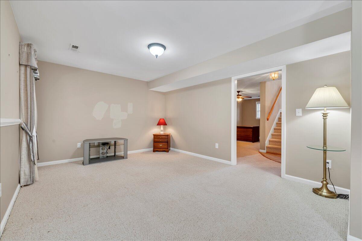 201 Eagle Ridge Roanoke, VA 24012 - Photo 33 of 52 33-MIB05490