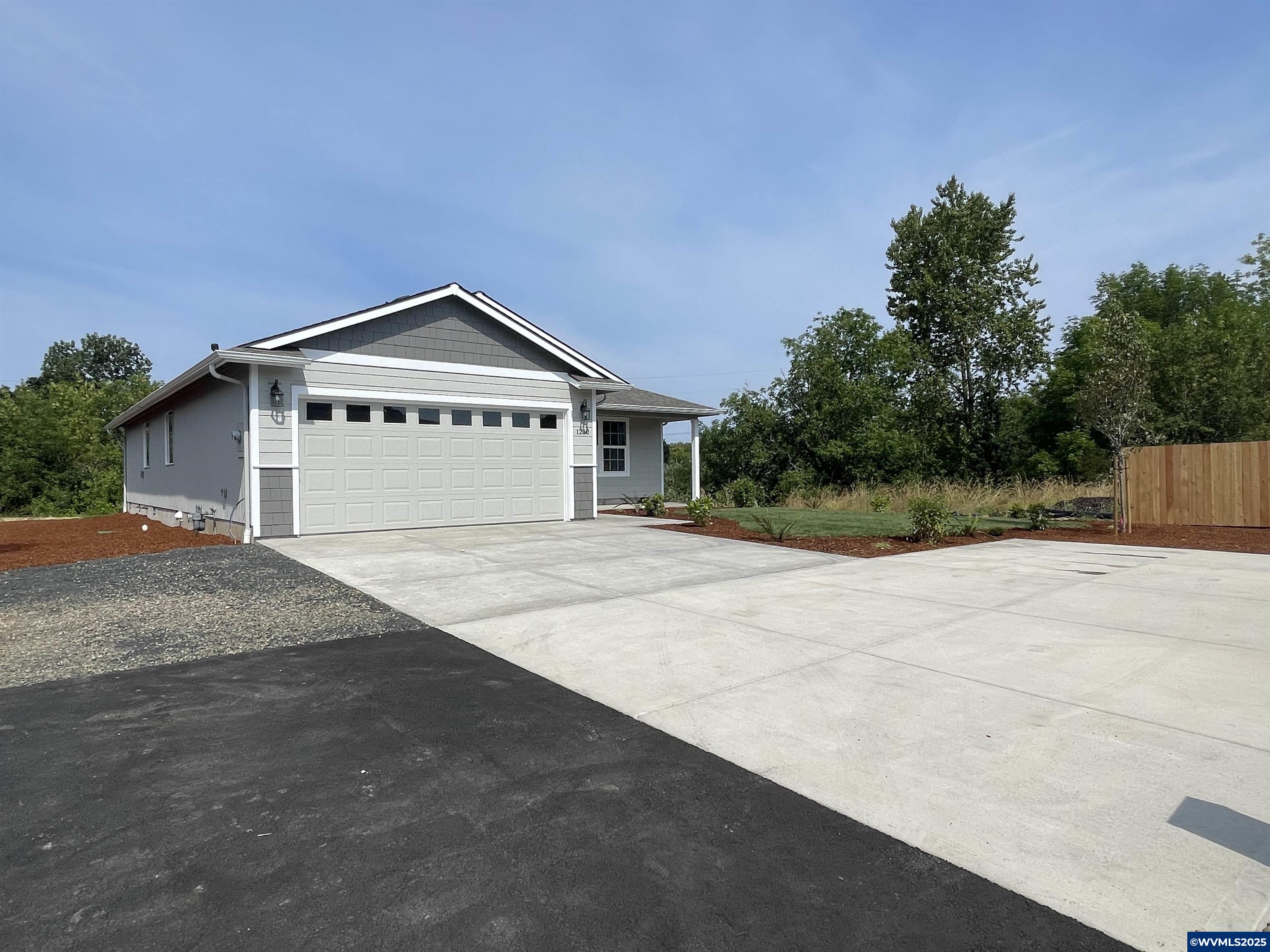 1230 Southwest Hop Street Albany, OR 97321 - Photo 39 of 41
