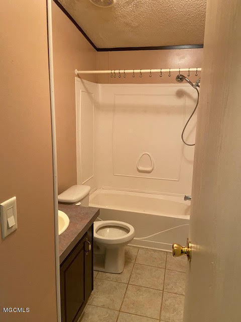 9321 Jim Ramsay Road Vancleave, MS 39565 - Photo 13 of 17 hall bathroom