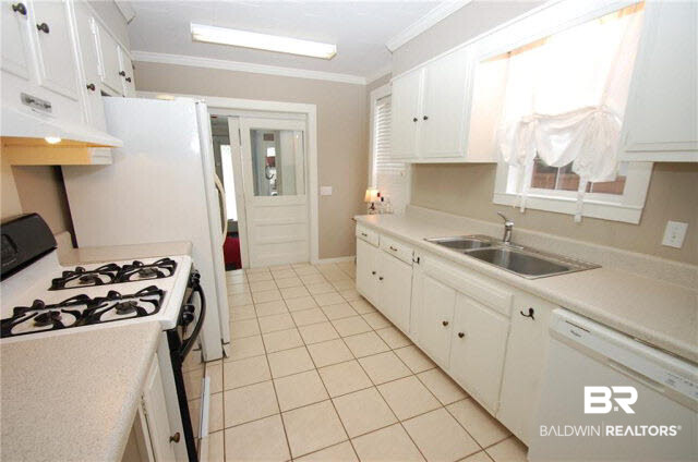1830 Conti Street Mobile, AL 36606 - Photo 13 of 34