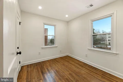 $2,500 | 1530 Howard Road Southeast, Washington, DC 20020