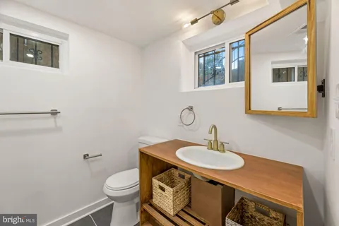 $2,500 | 1530 Howard Road Southeast, Washington, DC 20020