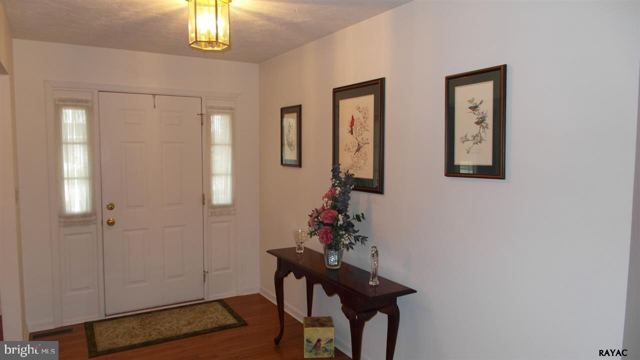 5 Bugle Call Path Gettysburg, PA 17325 - Photo 5 of 29 Gallery Image 5