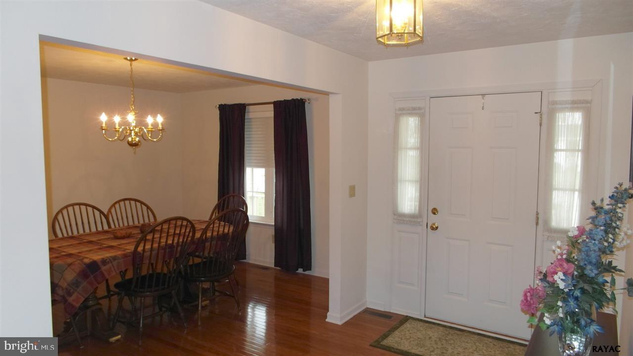 5 Bugle Call Path Gettysburg, PA 17325 - Photo 10 of 29 Gallery Image 10