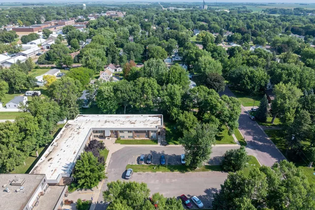 $799,900 | 3200 Maple Avenue, Slayton, MN 56172