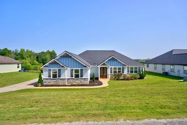 $499,900 | 230 Blease Horton Road, Boiling Springs, SC 29316