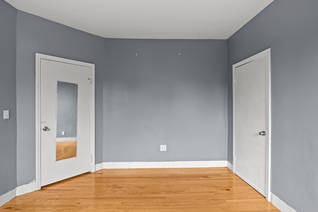 26 Alpine Street, Unit 2 Boston, MA 02119 - Photo 7 of 18